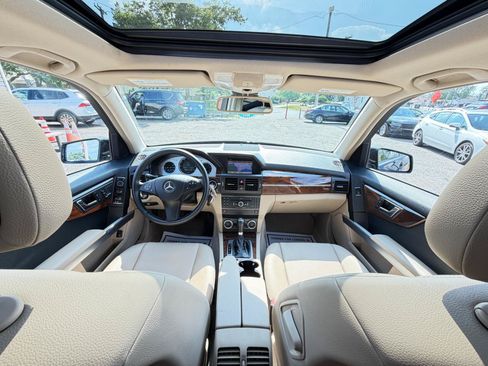 Used 2011 Mercedes-Benz GLK 350 4MATIC image 26