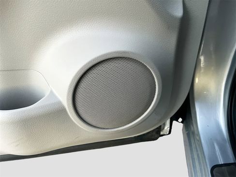 Used 2022 Nissan Rogue Sport SL image 19