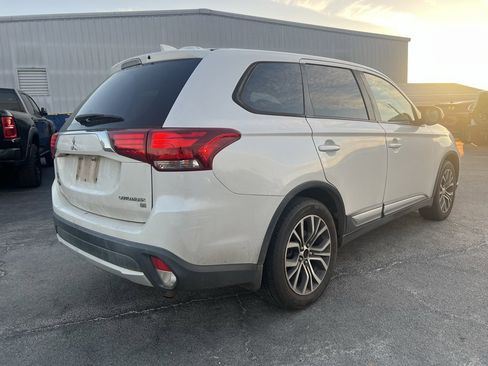 Used 2018 Mitsubishi Outlander SE image 7