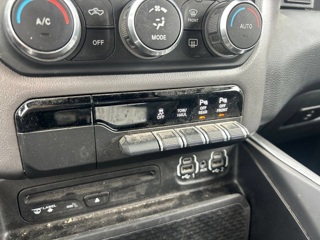 Used 2019 RAM 1500 Big Horn AWD/4WD image 13