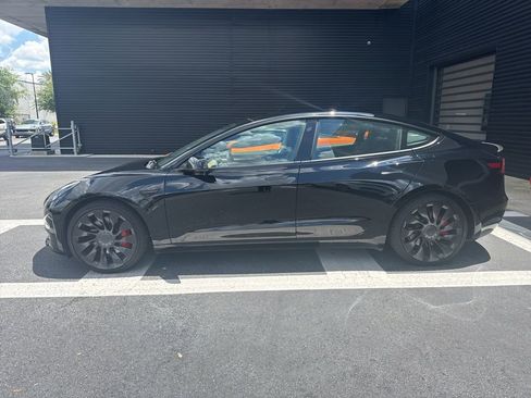 Used 2022 Tesla Model 3 Performance AWD/4WD image 2