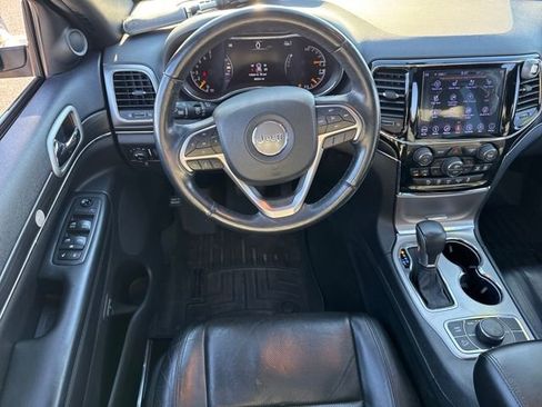 Used 2019 Jeep Grand Cherokee Limited w/ Luxury Group II image 18