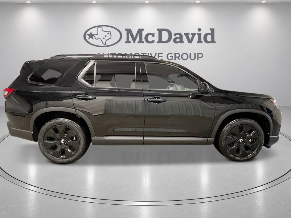 New 2026 Honda Pilot Black Edition image 9