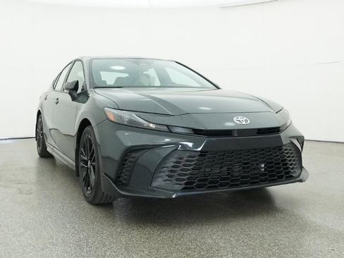 New 2026 Toyota Camry SE image 33
