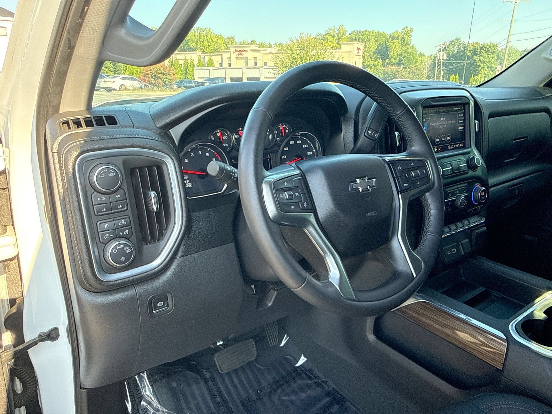 Used 2021 Chevrolet Silverado 1500 RST w/ All Star Edition Plus AWD/4WD image 34