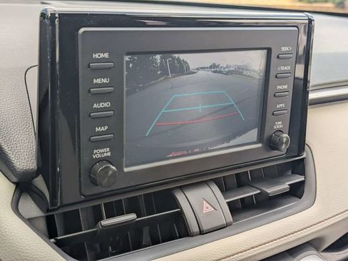 Used 2019 Toyota RAV4 XLE AWD/4WD image 21