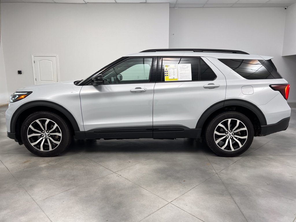 Used 2026 Ford Explorer ST-Line AWD/4WD image 5