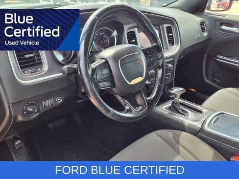 Used 2021 Dodge Charger SXT w/ Driver Convenience Group RWD image 11