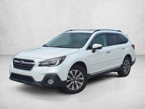 Used 2019 Subaru Outback 2.5i Touring AWD/4WD image 1