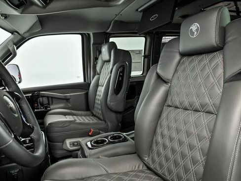 New 2025 GMC Savana 2500 w/ Driver Convenience Package image 12