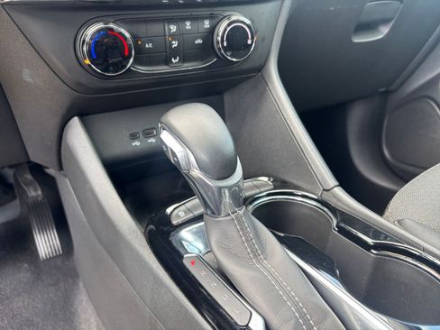 Used 2025 Buick Encore GX Preferred FWD image 40