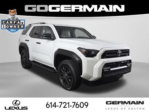 Used 2025 Toyota 4Runner SR5 AWD/4WD image 3