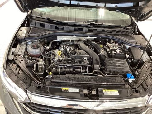 Used 2023 Volkswagen Jetta SE w/ Panoramic Sunroof Package FWD image 16