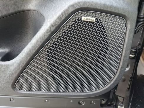 New 2025 Mitsubishi Outlander SEL image 22