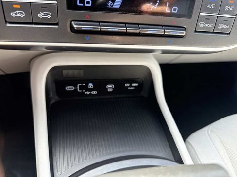 Certified 2024 Hyundai Kona SEL AWD/4WD image 23
