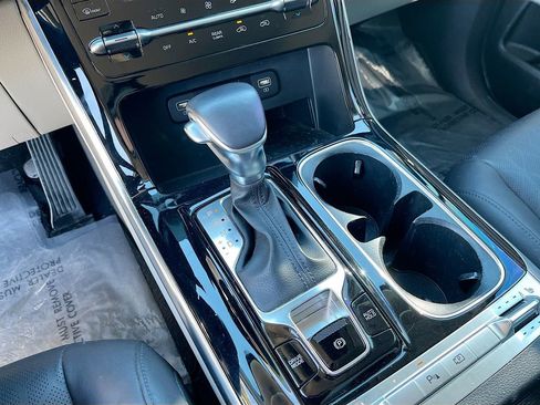 Used 2024 Kia Carnival SX FWD image 17