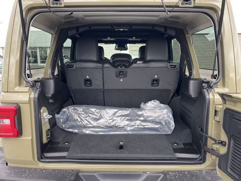 New 2026 Jeep Wrangler Unlimited Rubicon image 7