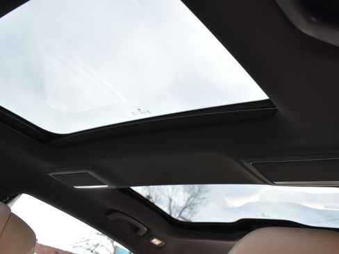 Used 2019 BMW 750i 750i Sedan w/ Executive Package image 40