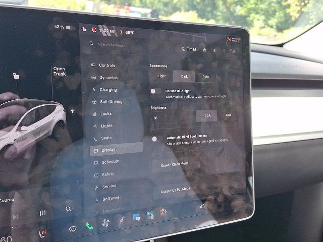 Used 2021 Tesla Model Y Long Range AWD/4WD image 34