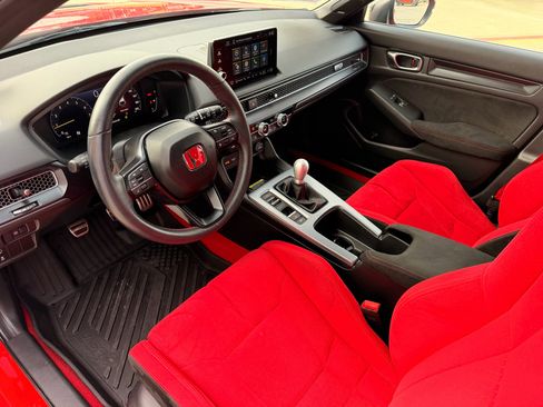 Certified 2024 Honda Civic Type R image 11