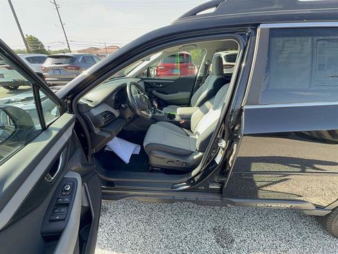 Used 2022 Subaru Outback Premium AWD/4WD image 12