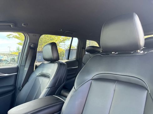 New 2025 Jeep Grand Cherokee Limited w/ Black Appearance Package image 14