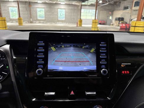 Used 2024 Toyota Camry SE FWD image 24