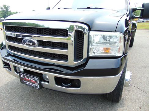 Used 2005 Ford F350 XLT AWD/4WD image 41