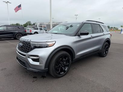 Used 2023 Ford Explorer ST-Line w/ Class IV Trailer Tow Package