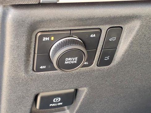 Certified 2025 Ford Expedition Max Active image 18