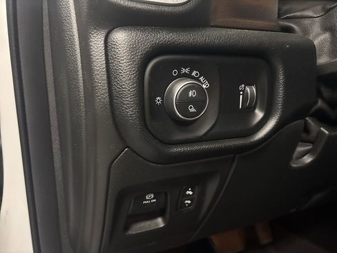 Used 2021 RAM 1500 Big Horn image 16