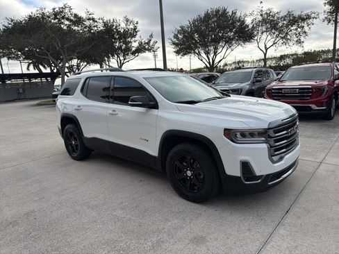 Used 2023 GMC Acadia AT4 image 8