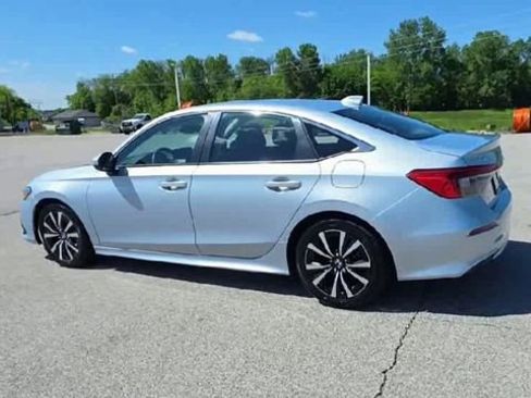 Used 2023 Honda Civic EX image 5