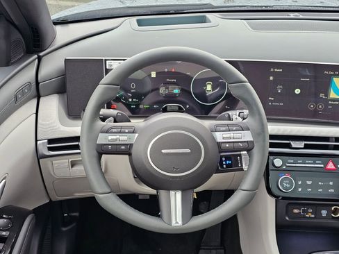 New 2026 Hyundai Tucson Limited image 16