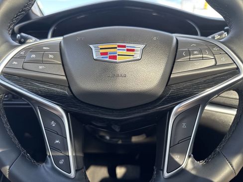 Used 2025 Cadillac XT5 Premium Luxury image 29