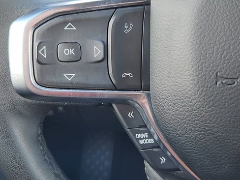 Used 2025 RAM 1500 Laramie AWD/4WD image 12