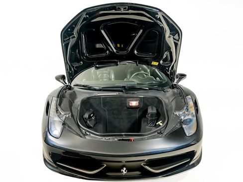 Used 2010 Ferrari 458 Italia Coupe RWD image 36