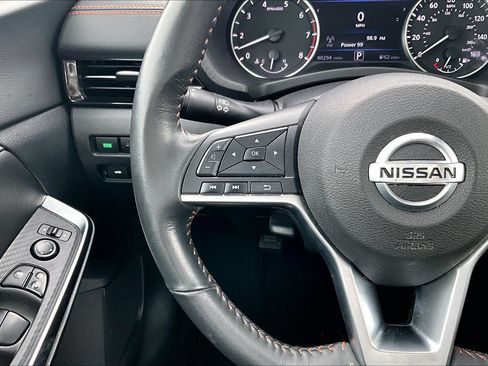 Used 2023 Nissan Sentra SR FWD image 16