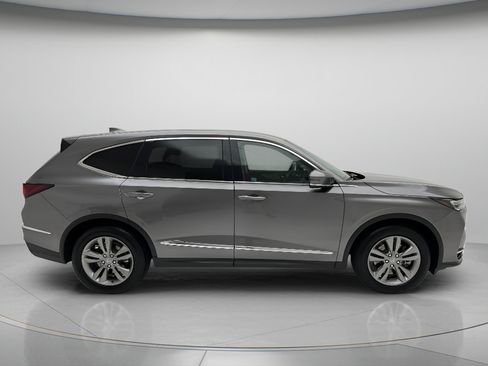 Used 2025 Acura MDX SH-AWD image 3