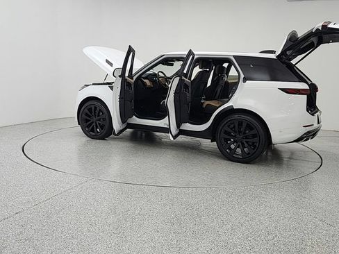 New 2026 Land Rover Range Rover Sport Dynamic SE AWD/4WD image 12