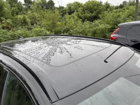 Used 2024 Volvo XC60 B5 Plus w/ Protection Package Premier AWD/4WD image 5