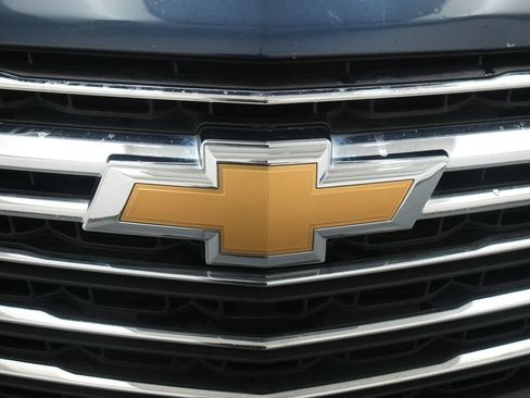 Used 2022 Chevrolet Traverse LT AWD/4WD image 12
