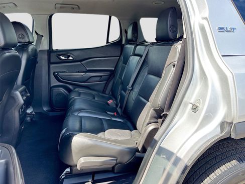 Used 2019 GMC Acadia SLT w/ LPO, Floor Liner Package FWD image 24