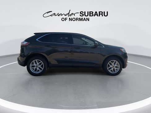 Used 2024 Ford Edge SEL w/ Convenience Package AWD/4WD image 2