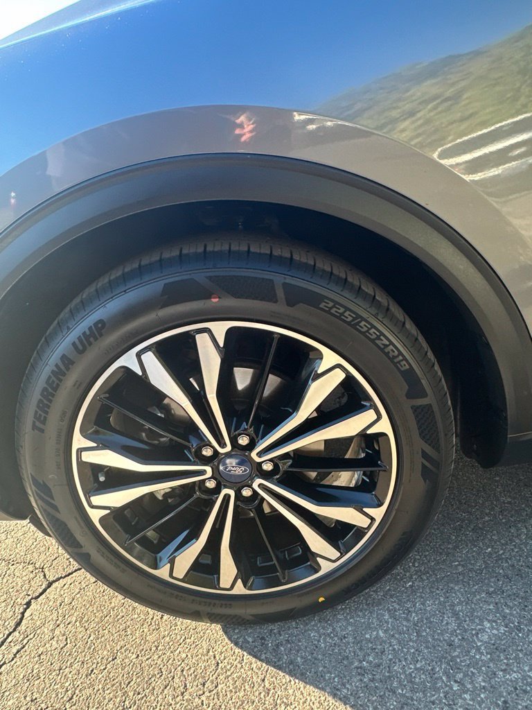 Used 2022 Ford Escape SE w/ SE Sport Appearance Package FWD image 10
