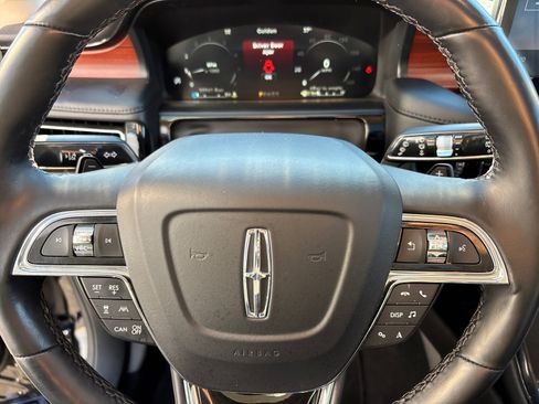 Certified 2023 Lincoln Nautilus Reserve w/ Equipment Group 201A image 16