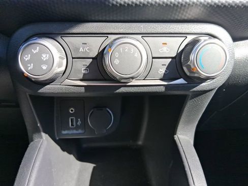 Used 2024 Nissan Kicks S image 24