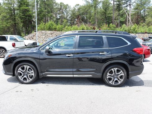 Used 2023 Subaru Ascent Touring AWD/4WD image 8