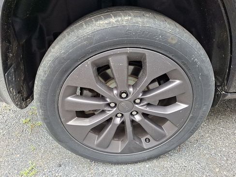 Used 2019 Jeep Cherokee High Altitude AWD/4WD image 7