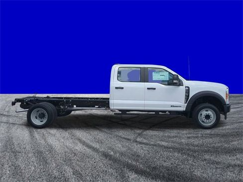 New 2025 Ford F450 XL image 2